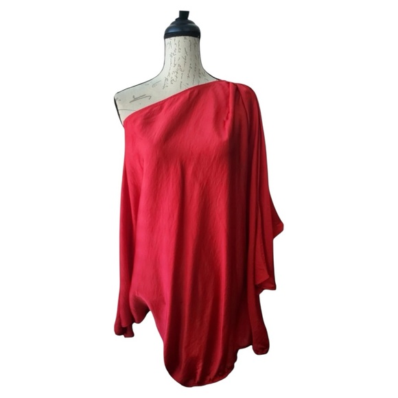 ✨ Lane Bryant Red Asymmetrical Poncho Top – Size 26/28 l Poshmark ✨ - Picture 2 of 10